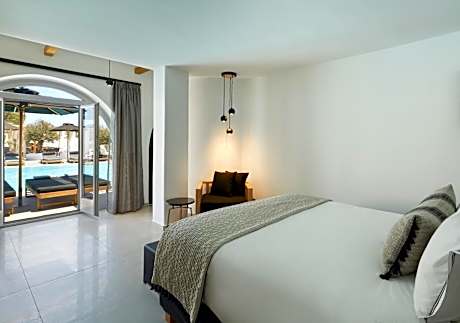 Apanema White Suite Open Plan