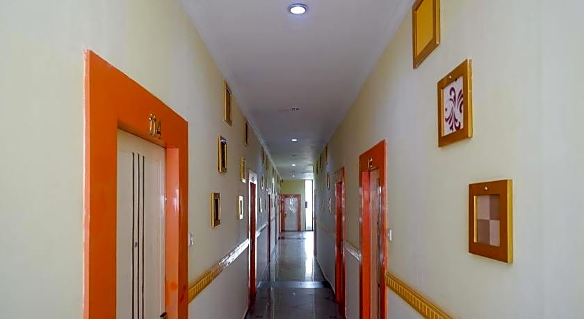 Sans Hotel International Surabaya