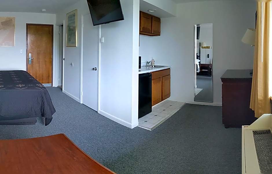 South Side Inn - Burlington