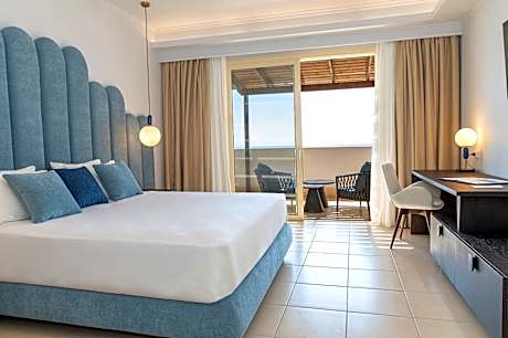 DELUXE TWIN OR DOUBLE