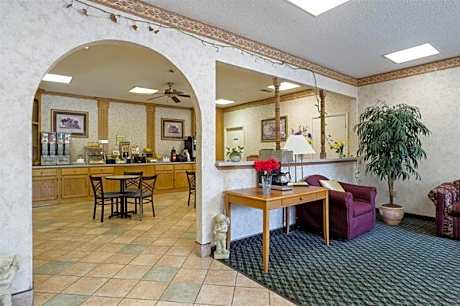 Rodeway Inn & Suites Manchester
