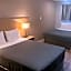 Parkway Motel & European Lodges