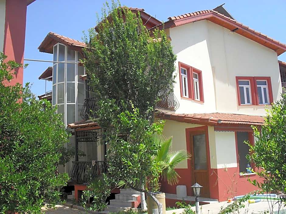 Villa Ozalp Apartments