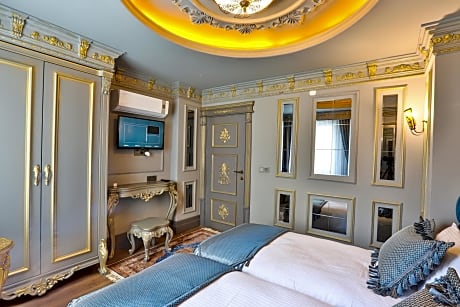Luxury Two-Bedroom Suite with Balcony