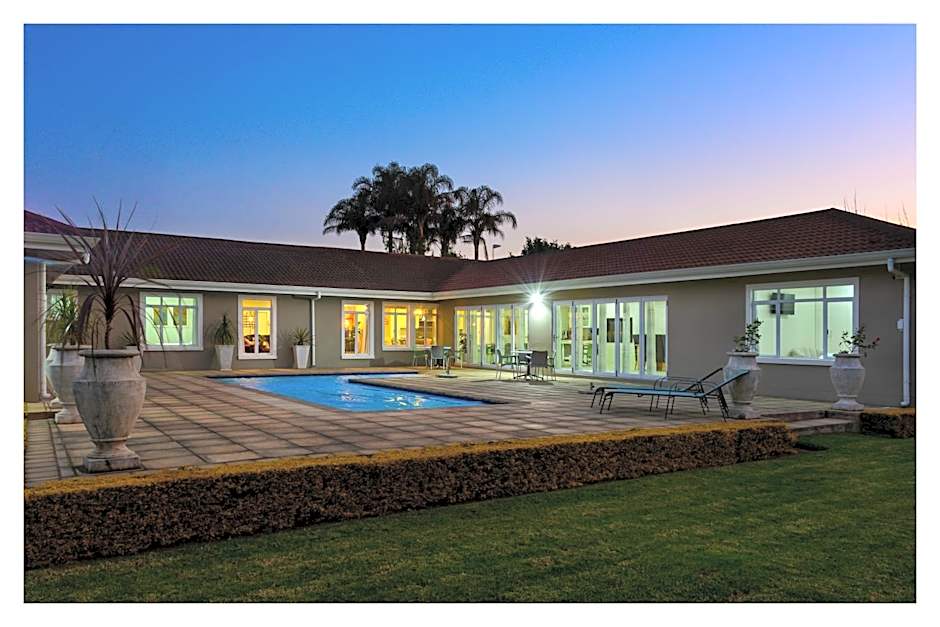 66 On Monzali 4 Star Luxury Guesthouse