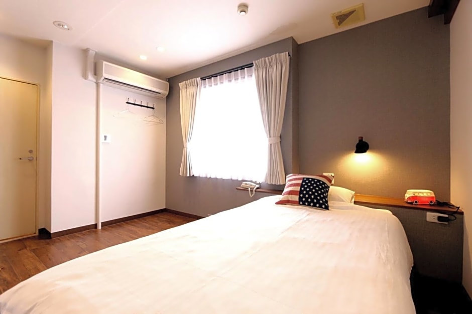 Hotel 3 O'Clock Tennoji