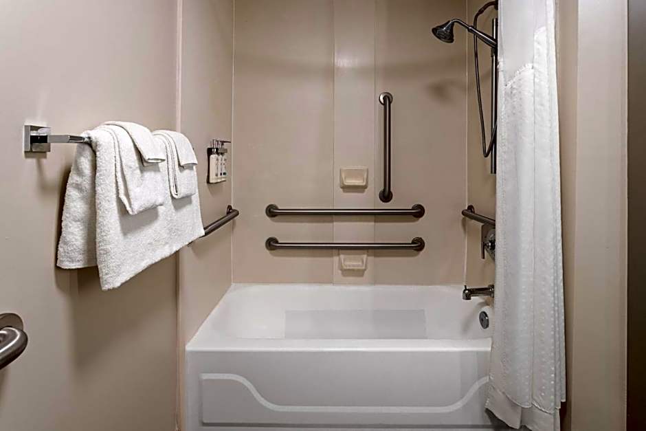 Holiday Inn Express Harrisburg NE By IHG