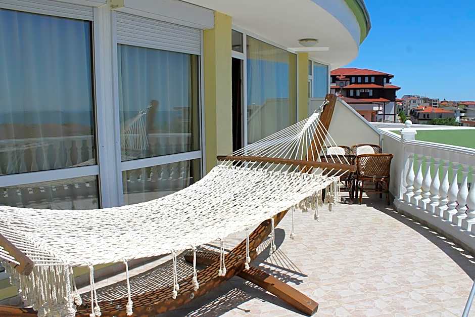 Семеен Хотел Идън