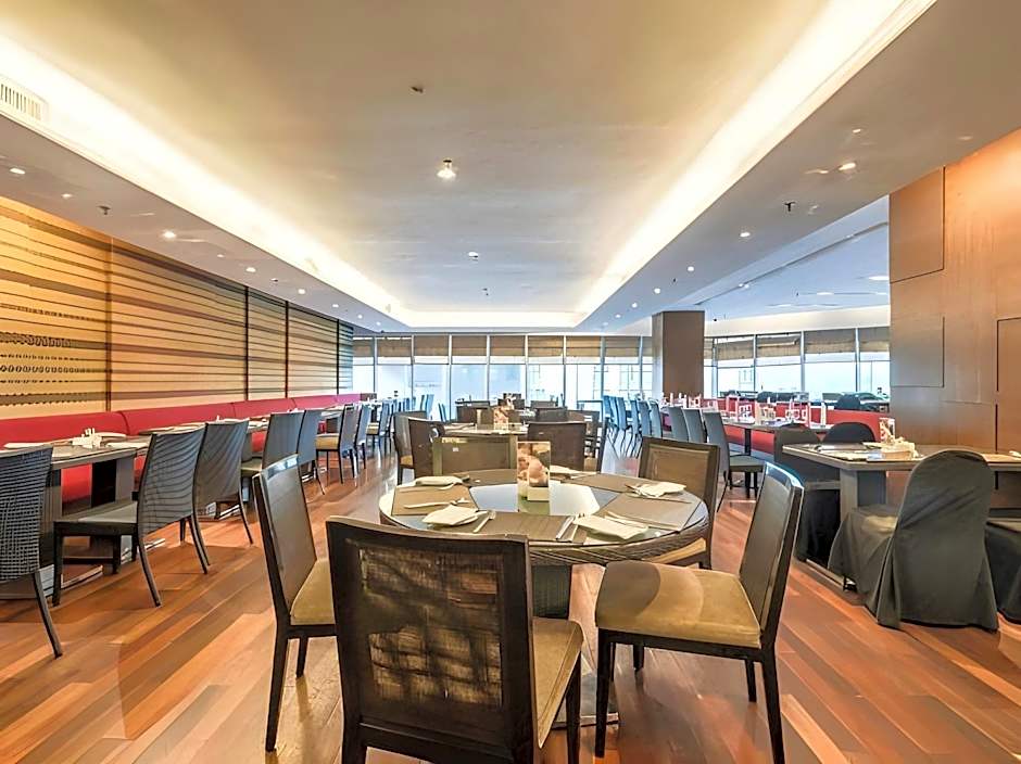 Puteri Wing - Riverside Majestic Hotel