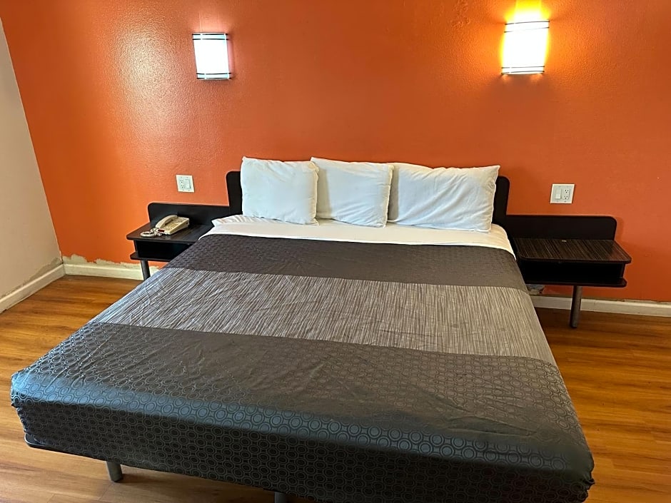 Beachside Inn