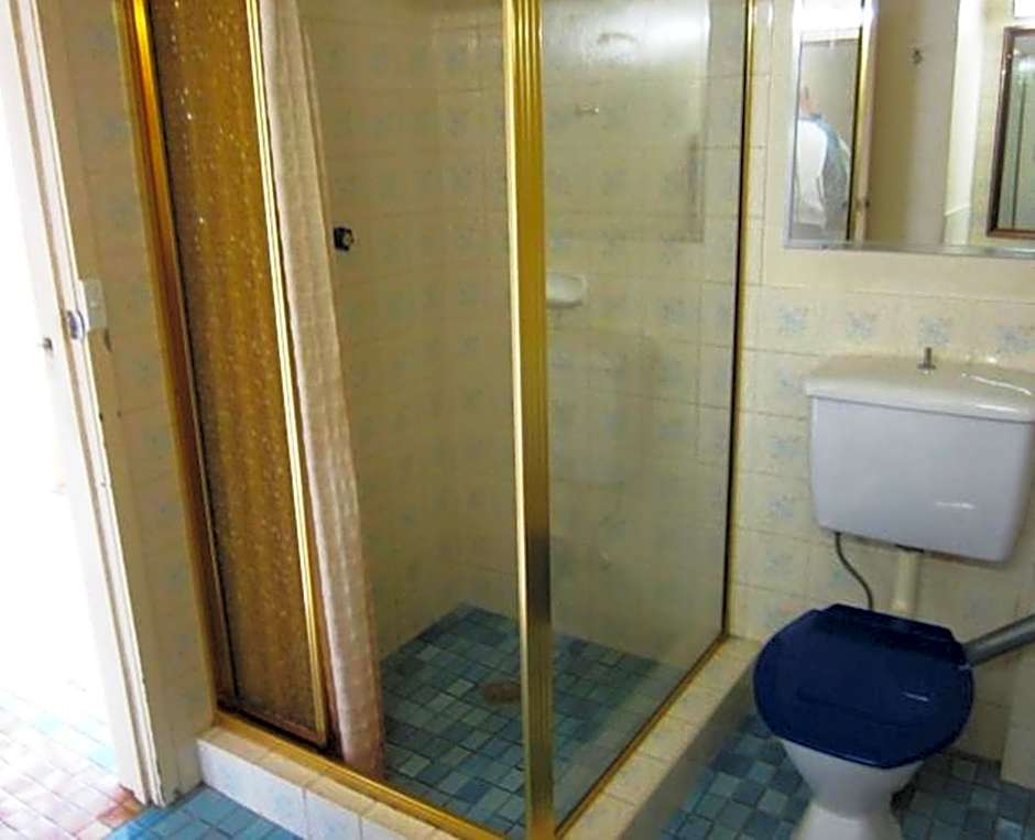 Canberra Lyneham Motor Inn