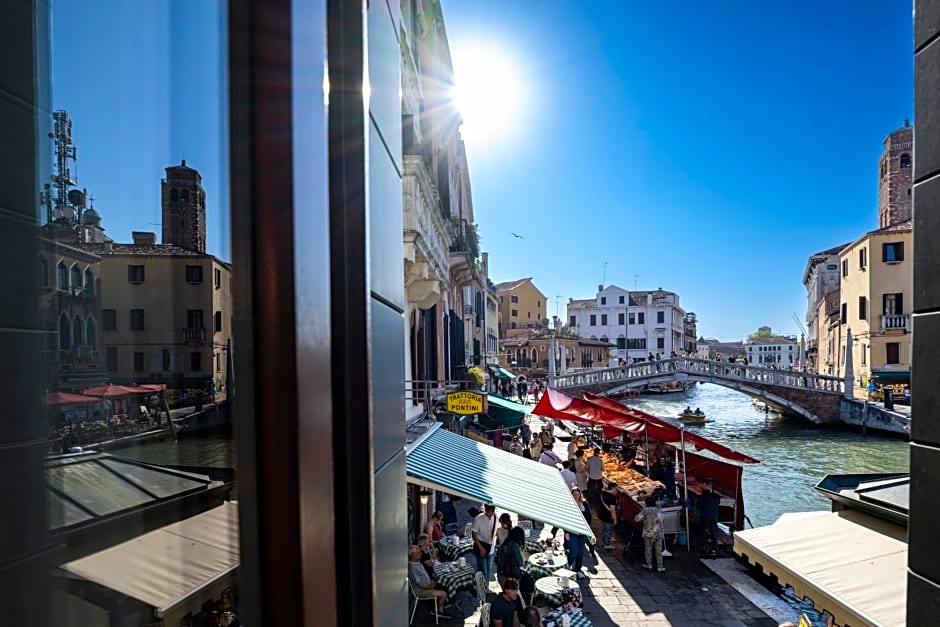 Leone Hotel