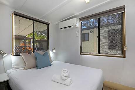 Basic Cabin - Sleeps 4