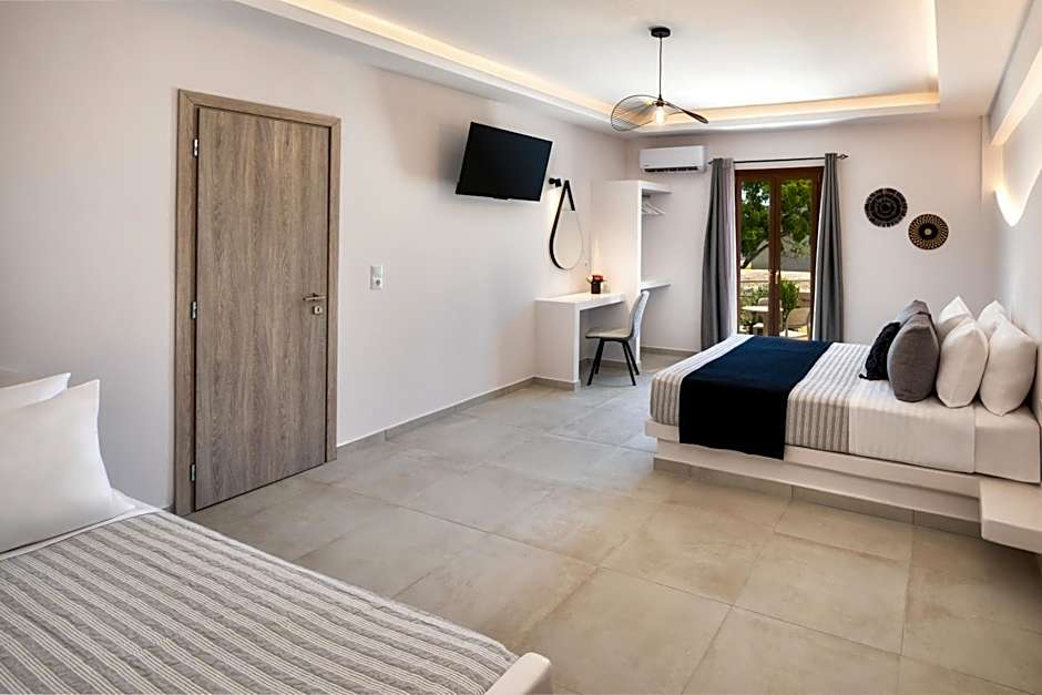 Santorinn Suites Fira