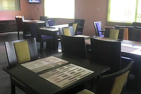 Zeina Suites Lekki