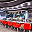 Atrium Hotel At Orange County Airport