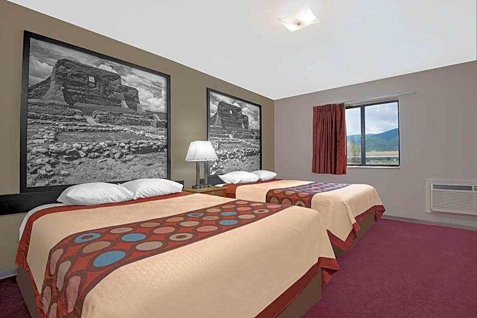Super 8 by Wyndham Taos