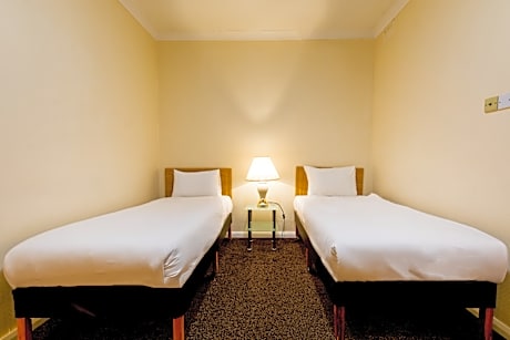 Small Twin Room (Located in Annex Building)