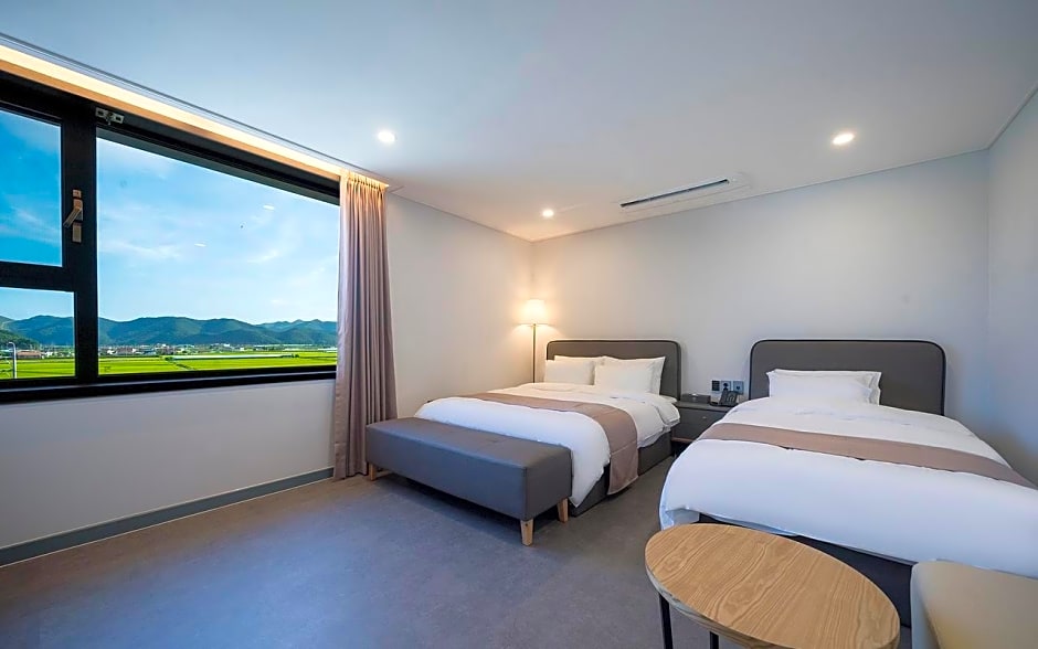 Andong Brown Dot Pungsan branch