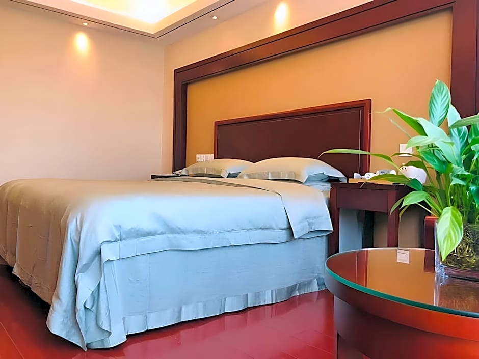 GreenTree Inn Beijing Lin Cui Road Business