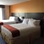 Holiday Inn Express Hotel & Suites St. Louis - NE Lambert Field