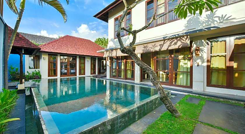 The Khayangan Dreams Villa Umalas