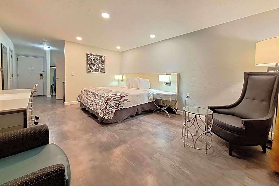 Travelodge by Wyndham Indianapolis Speedway