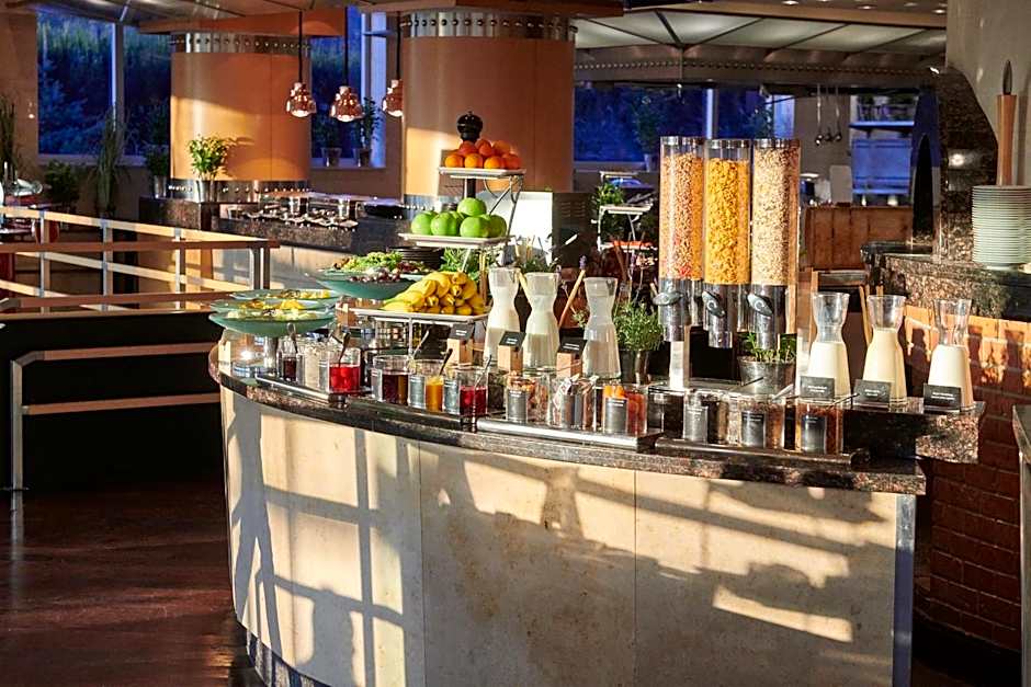 Regent Warsaw Hotel