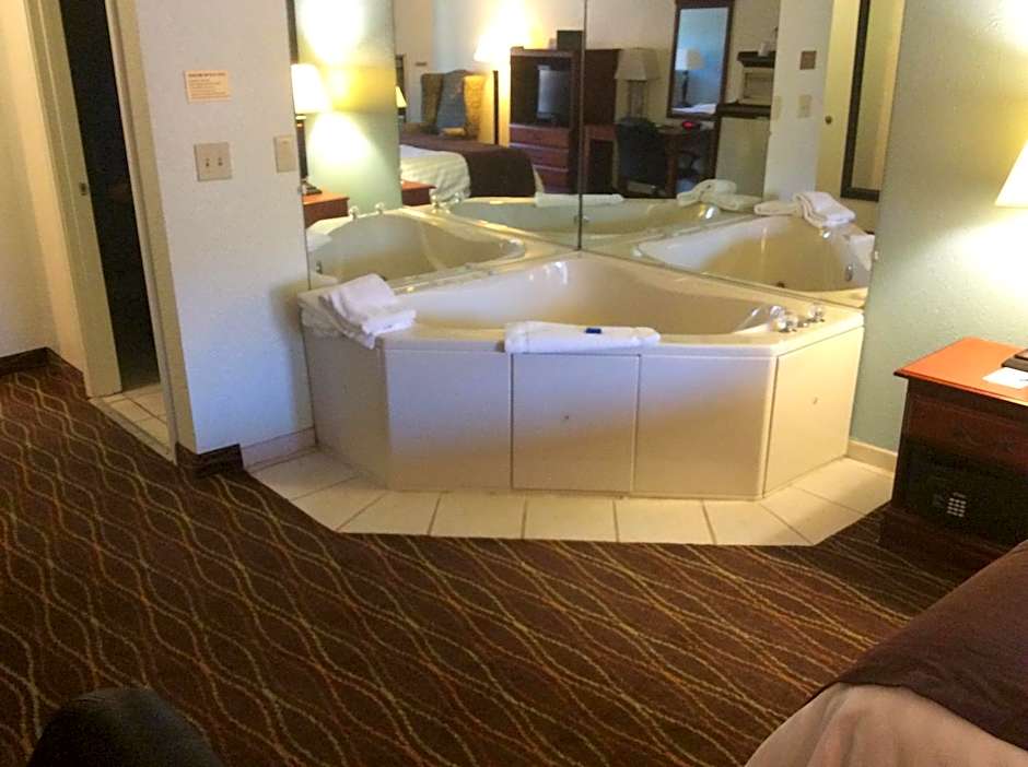 Baymont by Wyndham Helen