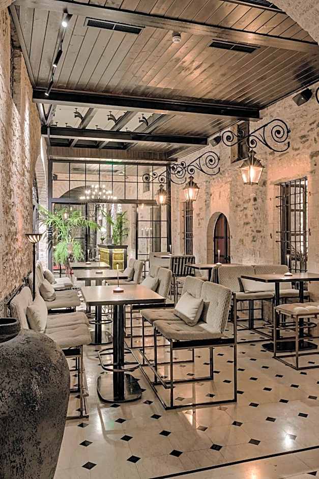 Stoes Boutique Hotel