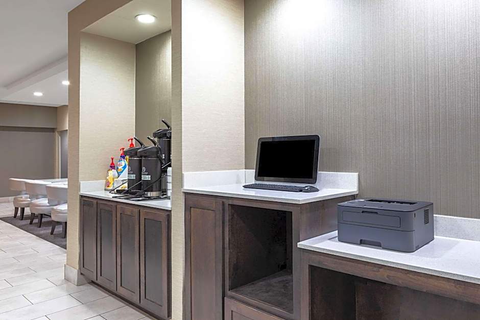 La Quinta Inn & Suites by Wyndham Hopkinsville