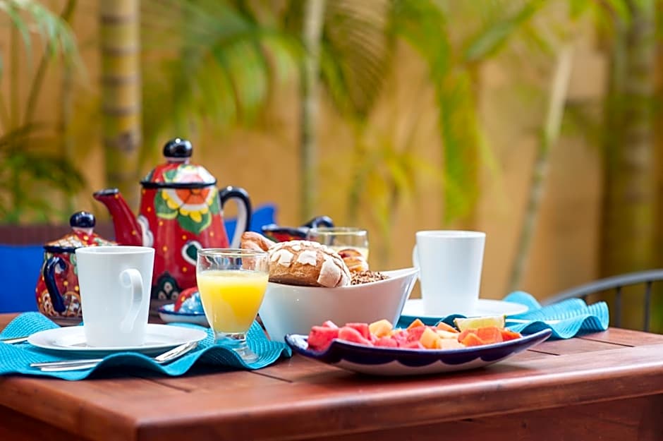 Abbey Del Sol - Beach-steps condos