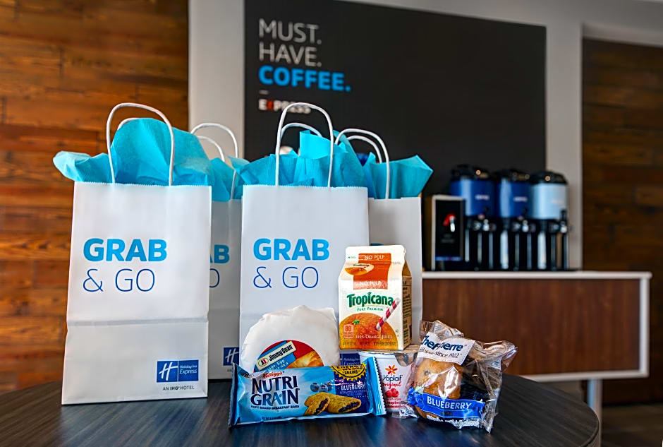 Holiday Inn Express And Suites Milwaukee - Brookfield By IHG