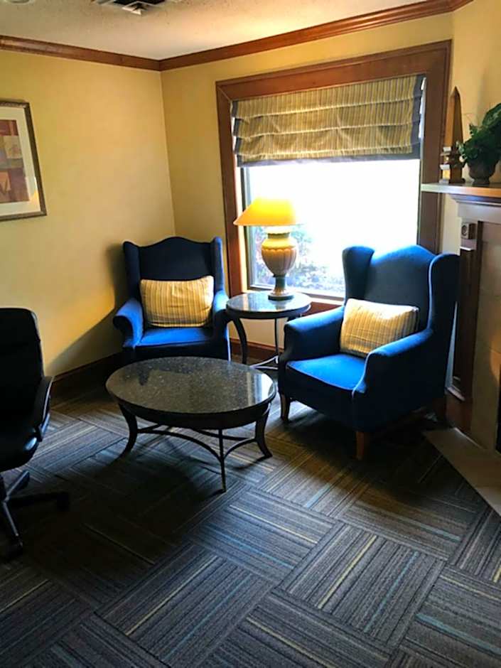 SureStay Studio by Best Western Charlotte Executive Park
