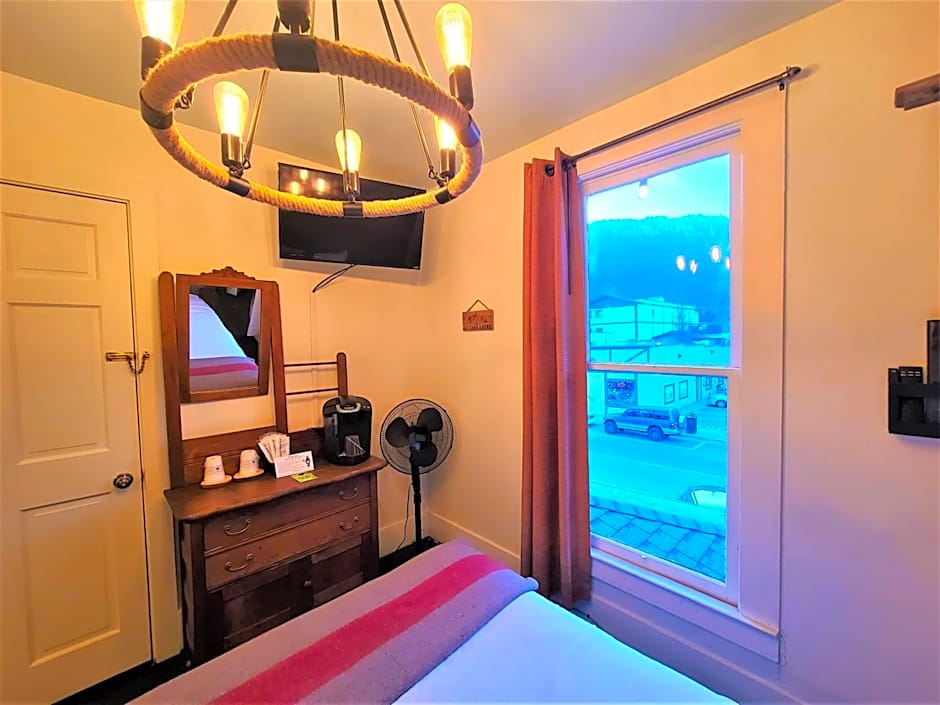 Mrs. Anderson's Lodging