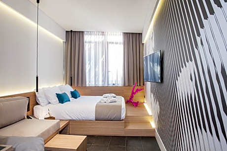 Superior Room Partial Acropolis View