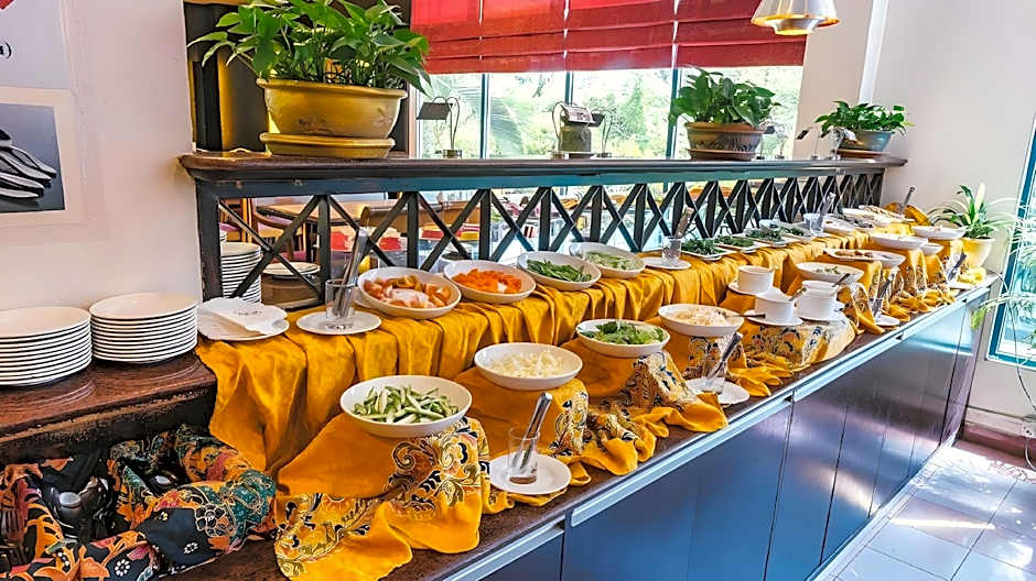 The Centrepoint Hotel