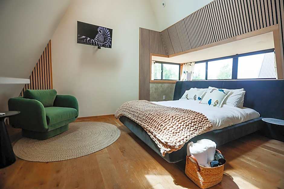 Finger Lakes Treehouse