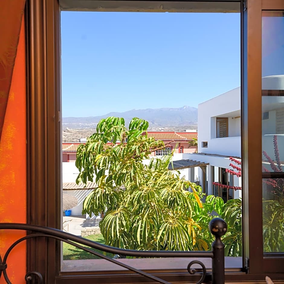 Los Amigos NEST hostel