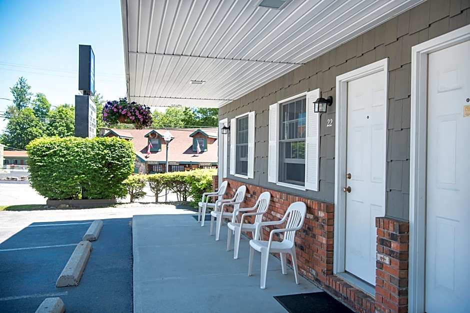 Adirondack Retreat Inn & Suites