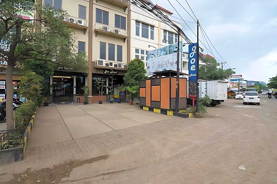 RedDoorz Plus near Soekarno Hatta Airport 2