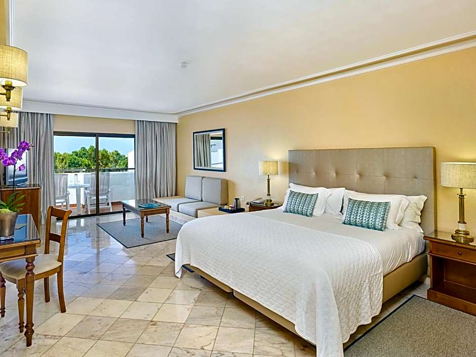 Ria Park Garden Hotel