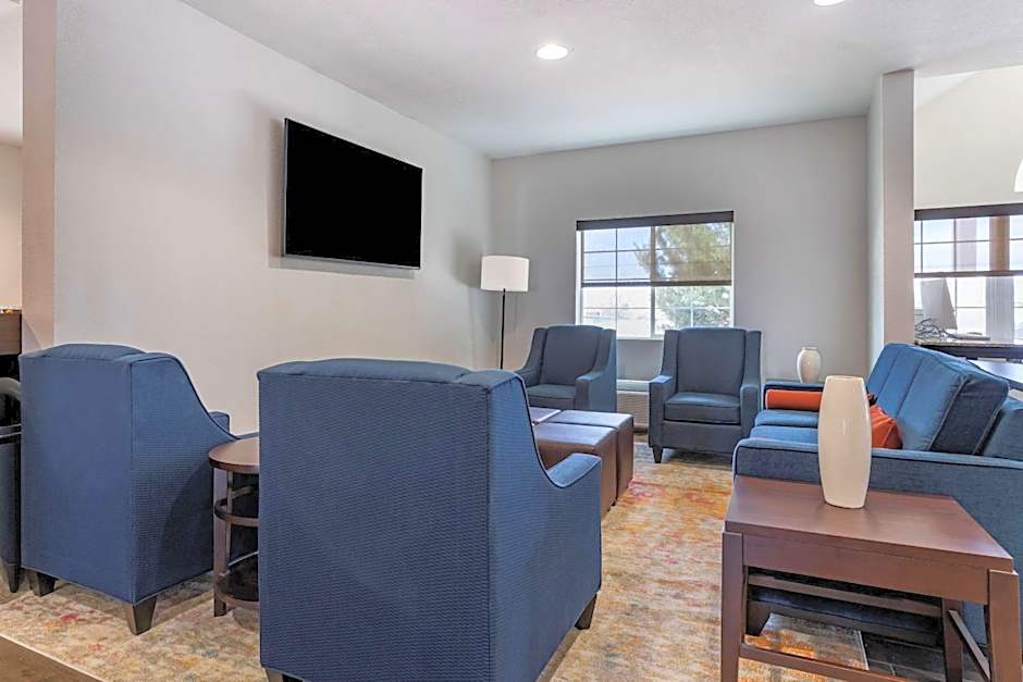 Comfort Inn & Suites