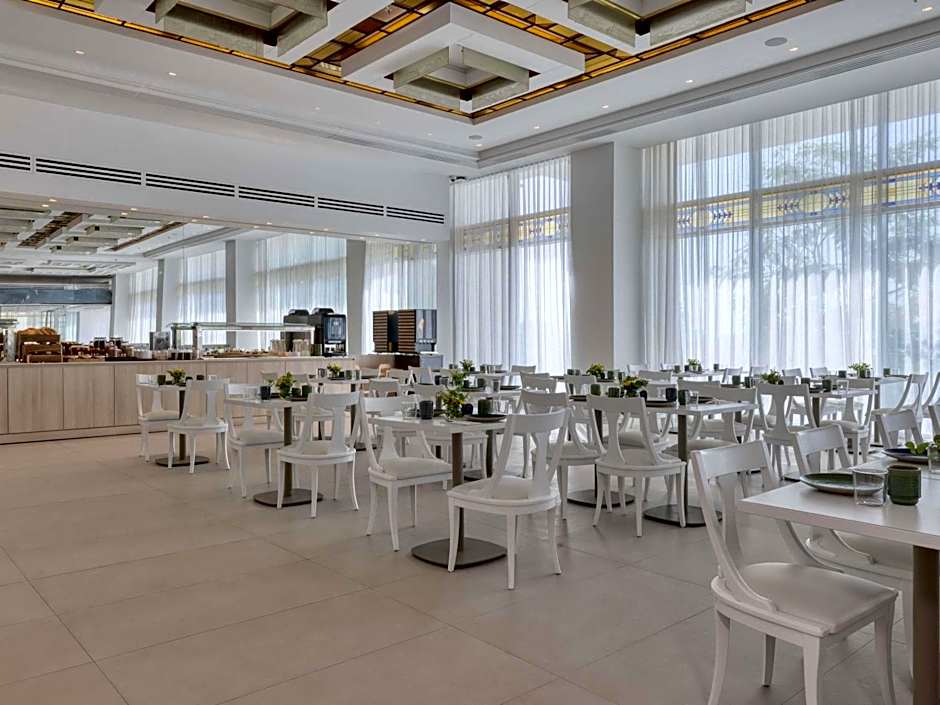 Mercure Patras Astir