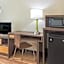 Super 8 By Wyndham Asheville Airport