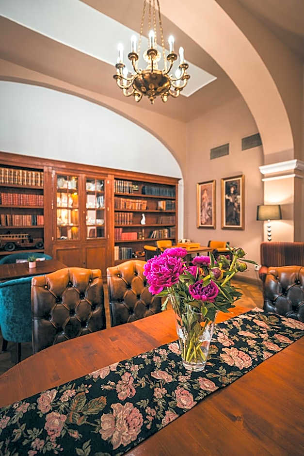 Hotel Julian