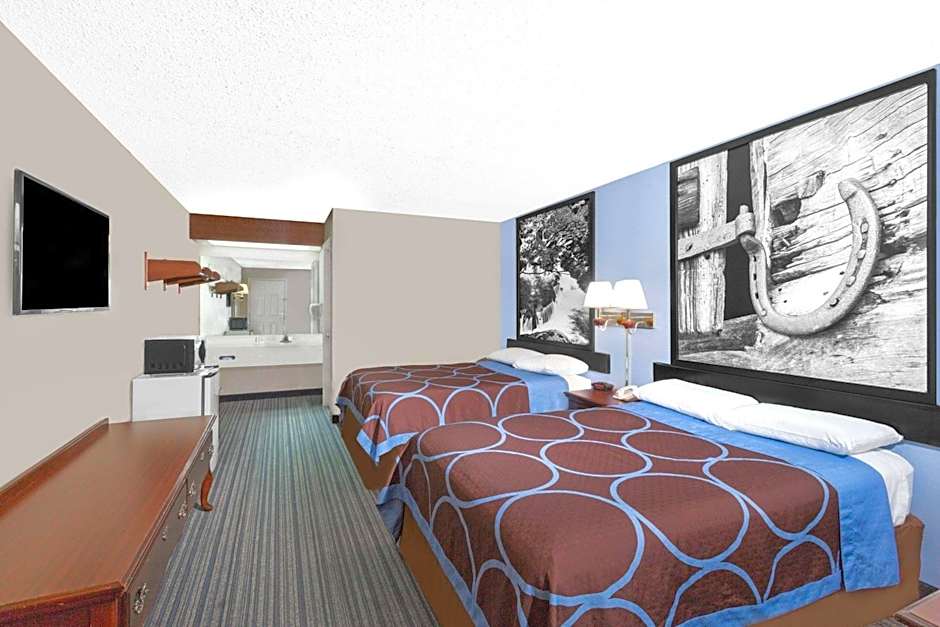 Super 8 by Wyndham Whiteville