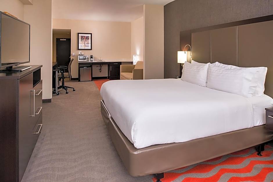 Holiday Inn Express & Suites Monroe By IHG
