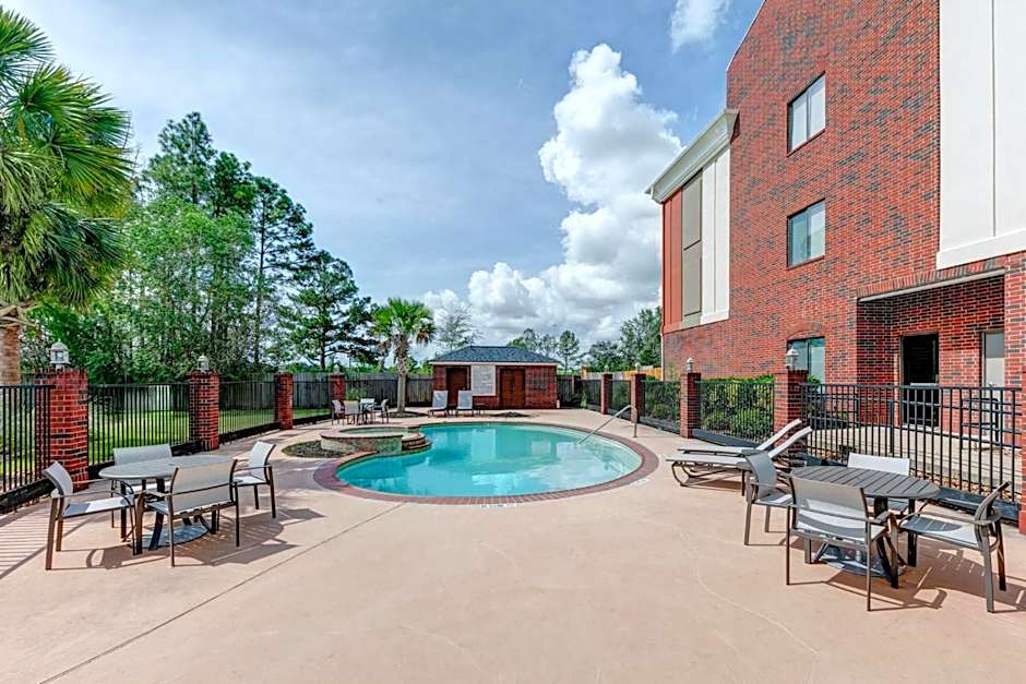 Holiday Inn Express Hotel & Suites Winnie By IHG