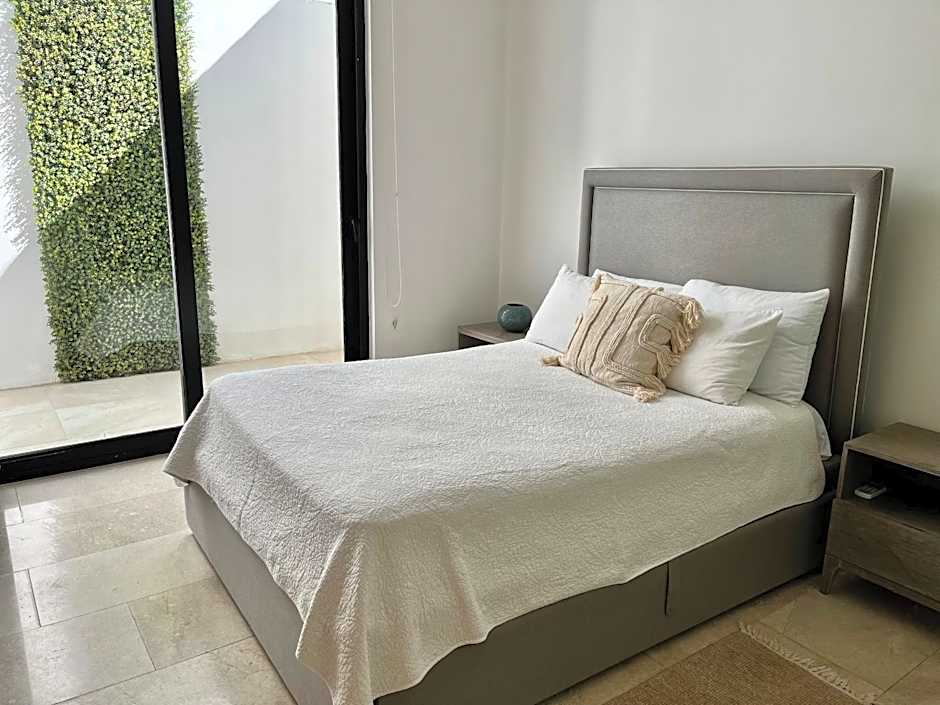 Luxury 5th Avenue Menesse 32